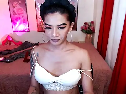 SofiaLibreTs online show from May 11, 3:17 pm