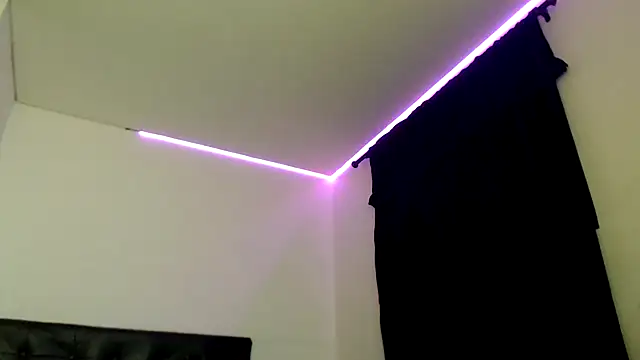 Snapshot of dolcemacca chatting on September 24, 1:44 am dolcemacca online show from September 24, 1:44 am