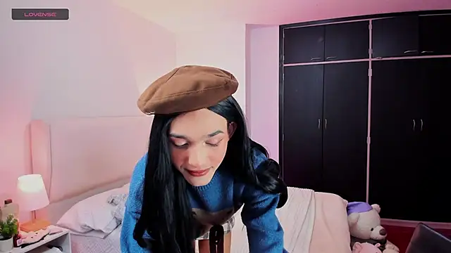 Snapshot of Ainhoads chatting on December 27, 2:04 am Ainhoads online show from December 27, 2:04 am