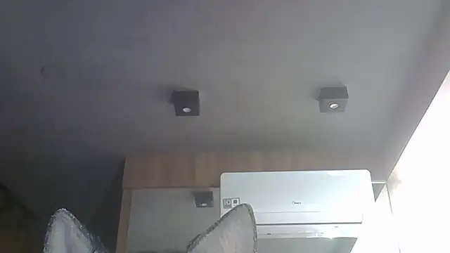 Skinny-Kitten online show from December 21, 11:05 am