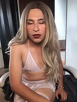 Aly scarf online show from February 17, 4:48 pm