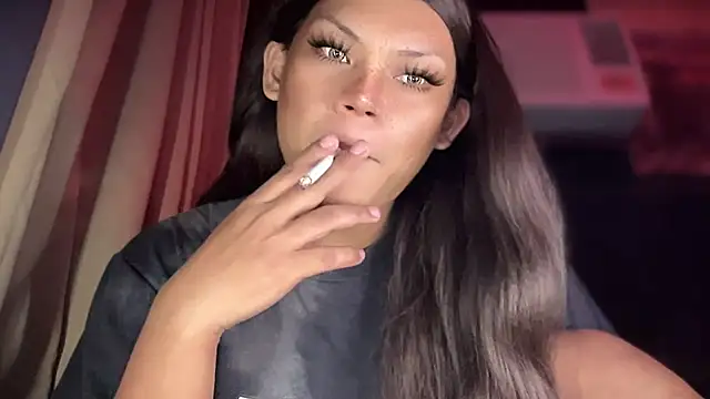 one great devine online show from November 10, 11:17 pm