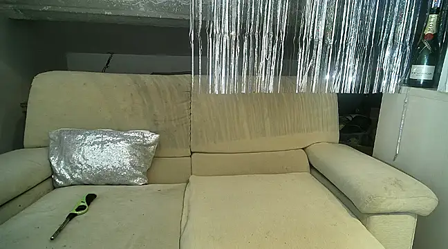 xxxlecram online show from January 11, 9:04 pm