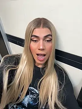 Miss sagitario online show from November 23, 1:24 pm